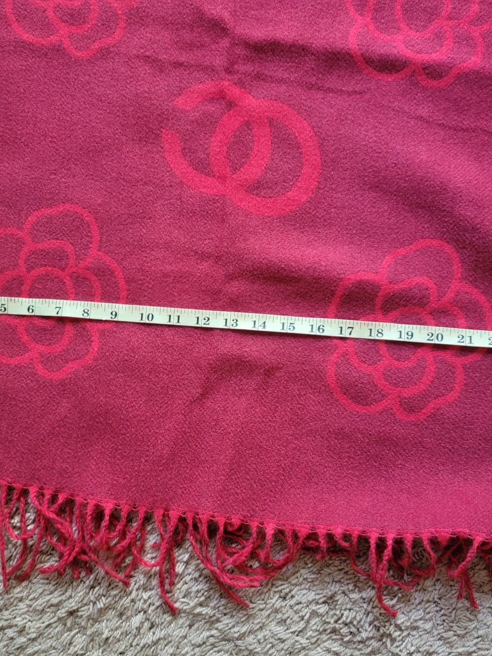 Red Floral Fringe Throw Blanket - Unbranded - Picture 4 of 4